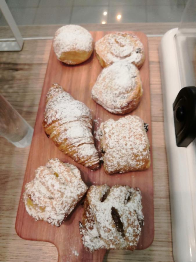 Hotel Iride Suite & Breakfast- Ideale Per Famiglie E Coppie Riccione Zewnętrze zdjęcie