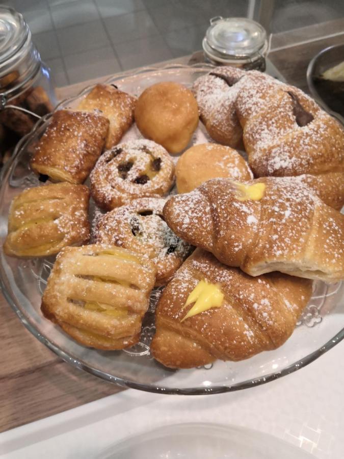 Hotel Iride Suite & Breakfast- Ideale Per Famiglie E Coppie Riccione Zewnętrze zdjęcie