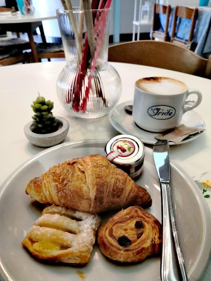 Hotel Iride Suite & Breakfast- Ideale Per Famiglie E Coppie Riccione Zewnętrze zdjęcie