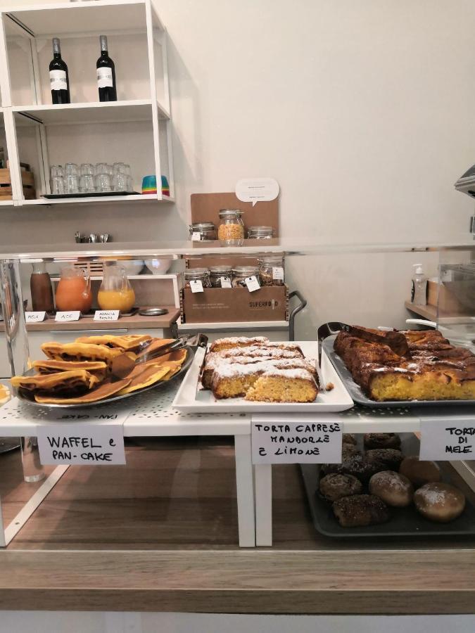 Hotel Iride Suite & Breakfast- Ideale Per Famiglie E Coppie Riccione Zewnętrze zdjęcie
